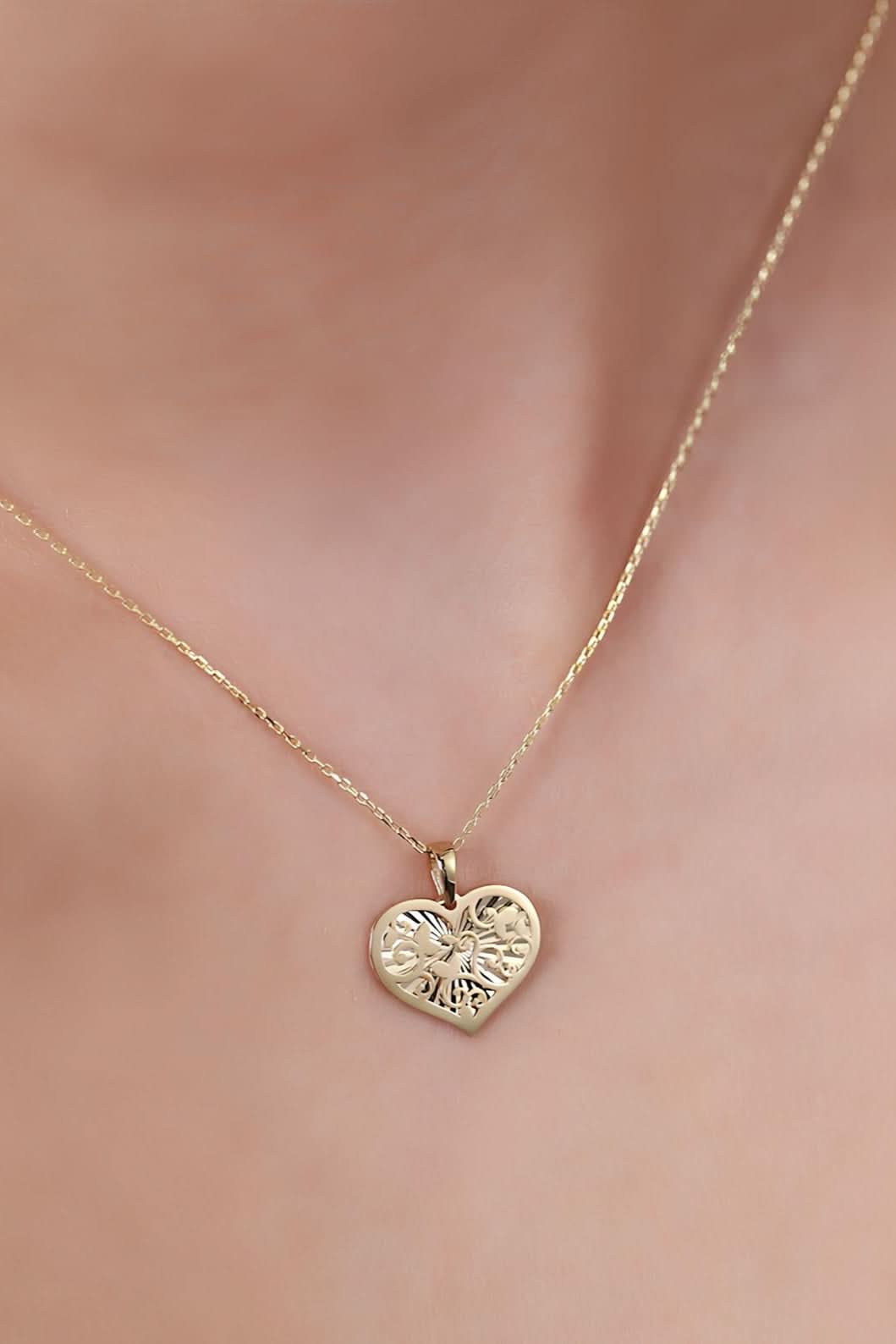 Flower Heart Pendant Necklace