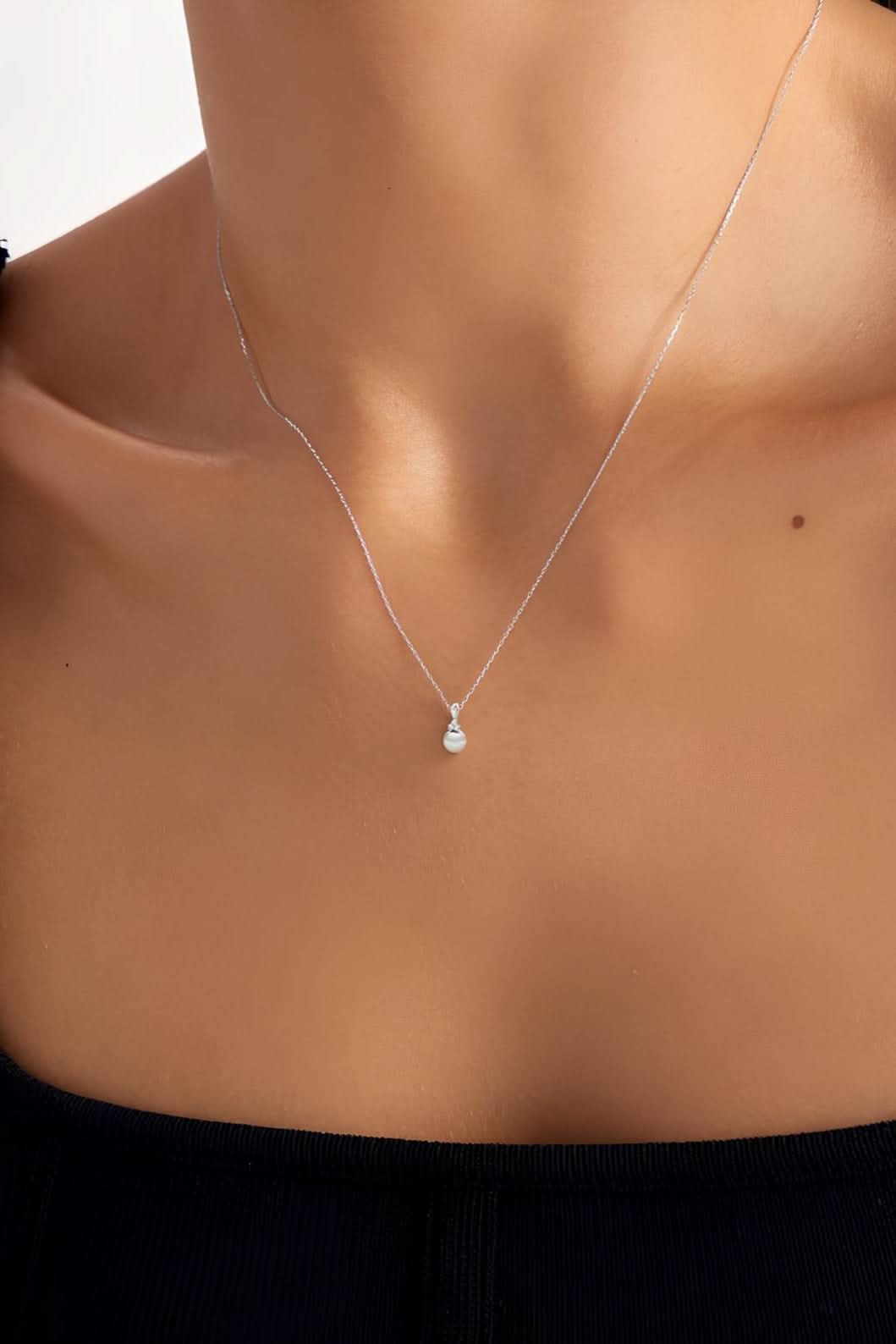 Diamond and Pearl Necklace