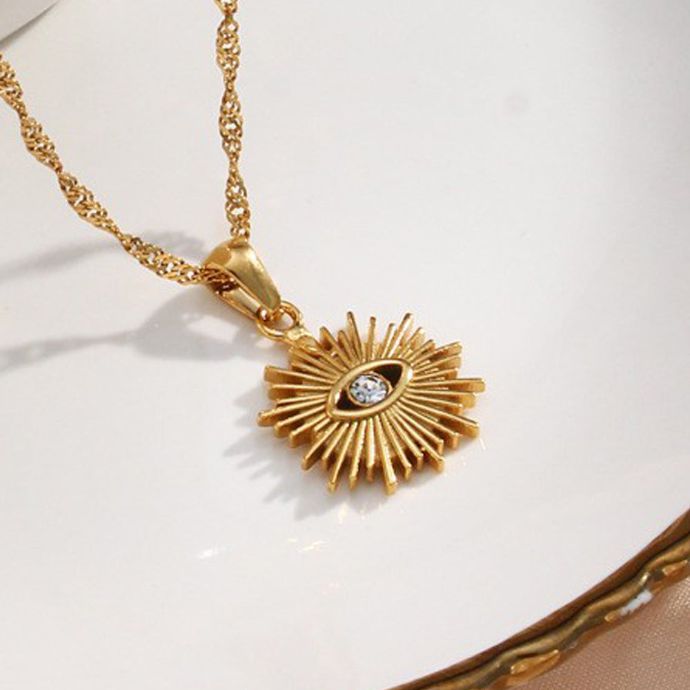Wave Chain Hollow Radiant Diamond-set Eye Necklace