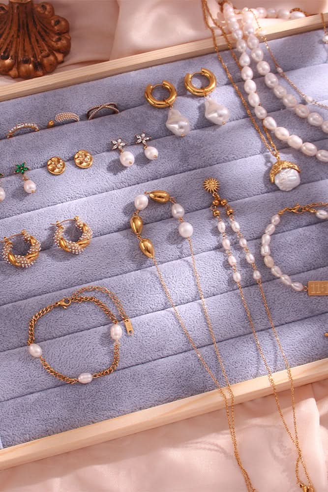 Pearl Fresh two tone Necklace