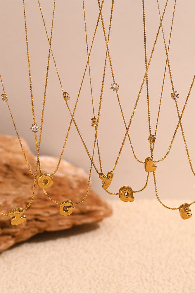 Bubble letter single side zircon S chain necklace