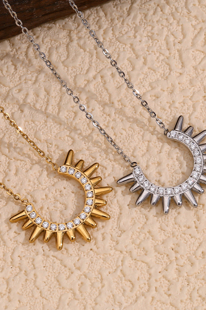 Chieftain Headdress Pendant Necklace