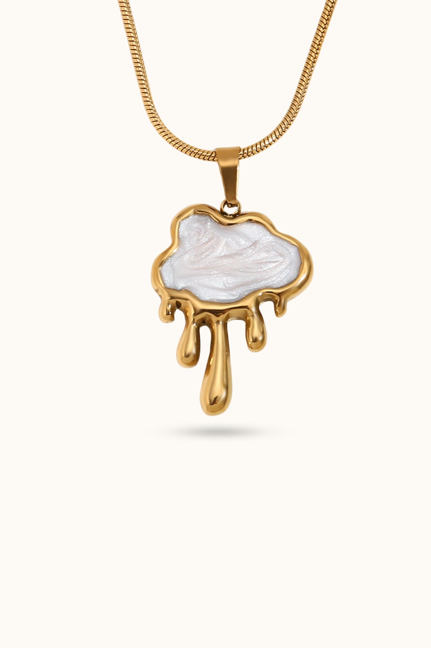 Cloud Tassel Pearl Pendant Necklace