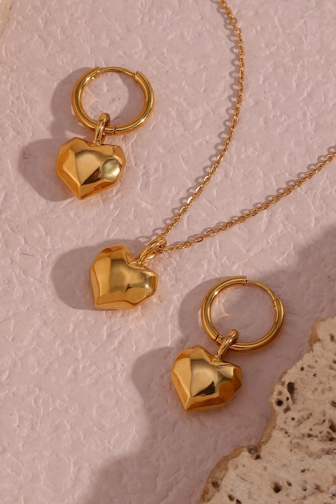 Cut-surface Love Heart Pendant Necklace