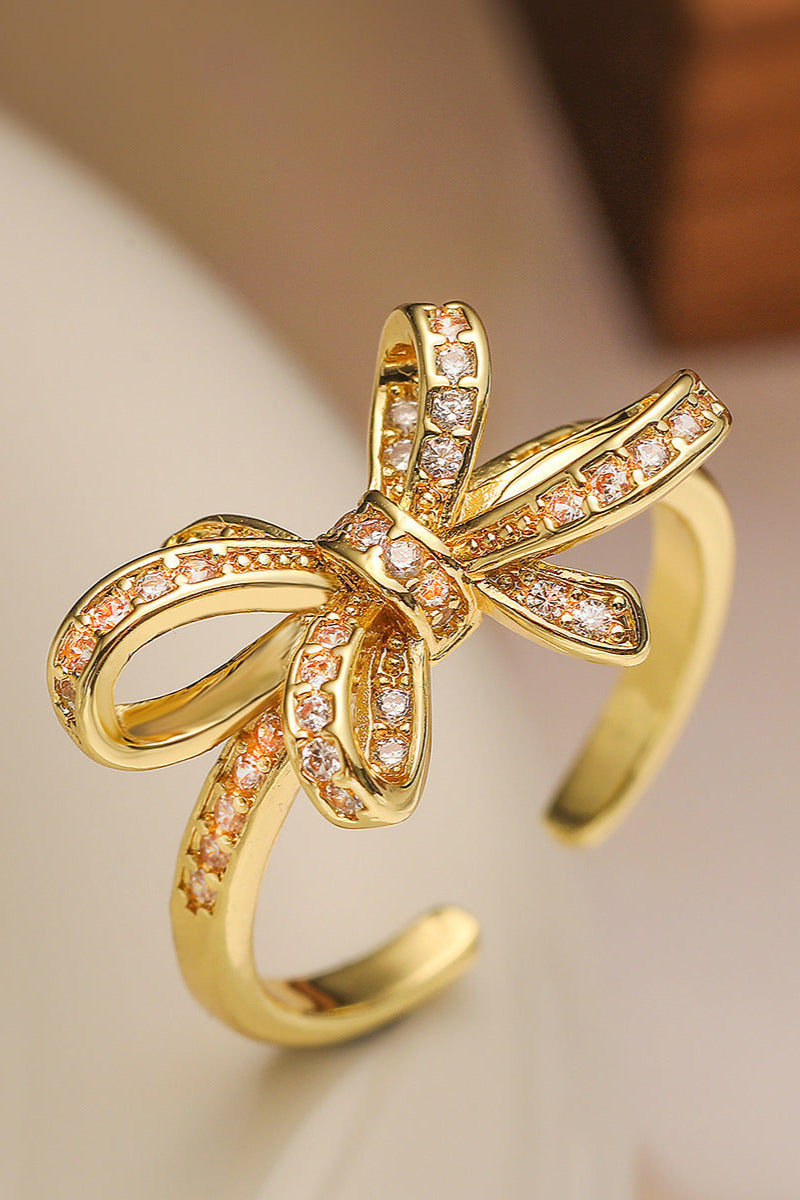Bowing Diamond Ring