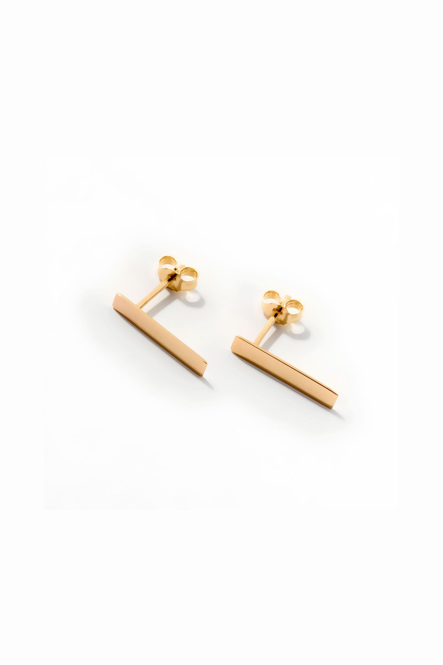 Engravable Bar Name Stud Earrings in 14K Gold