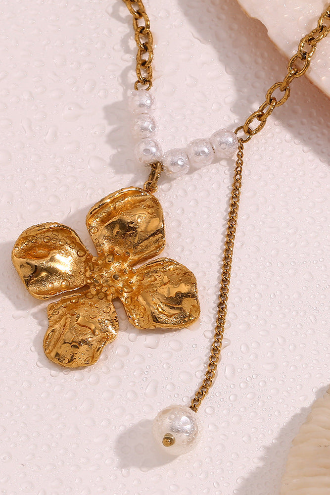 Flower Pendant Freshwater Pearl Necklace
