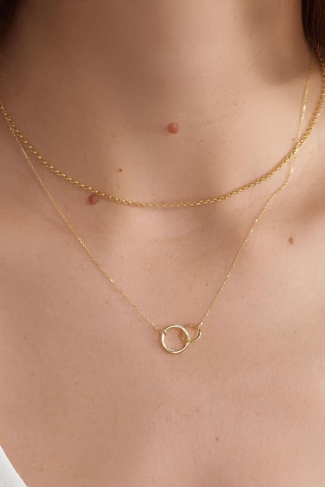 Interlocking Circle Necklace