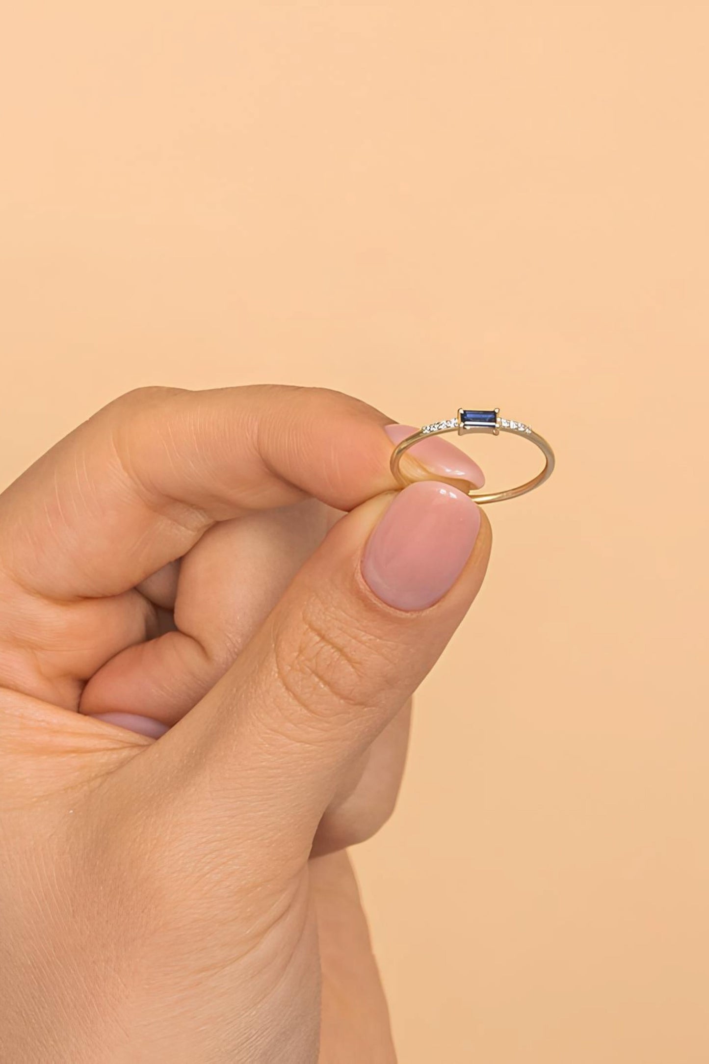 Minimalist Sapphire Birthstone Ring