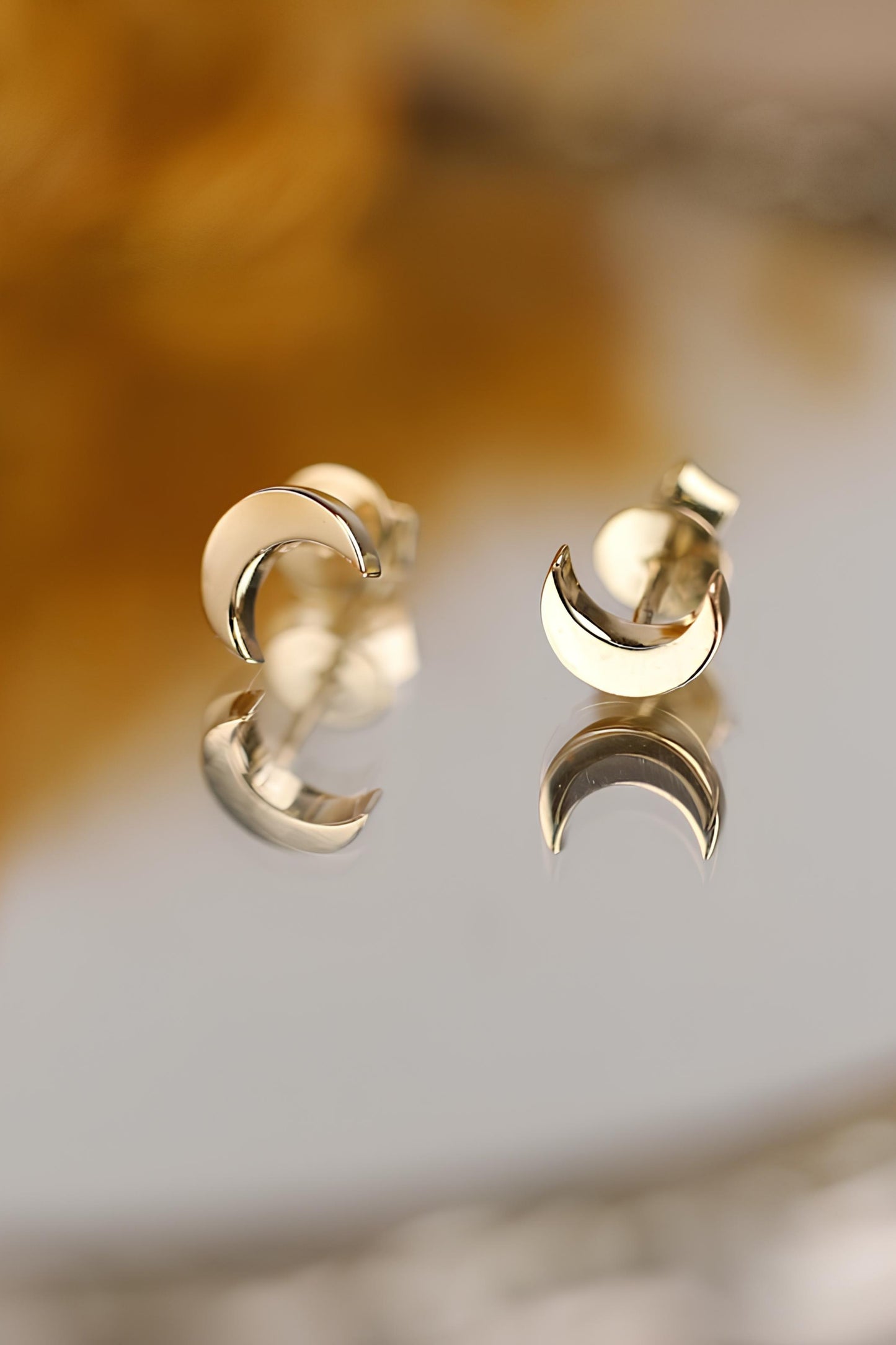 Moon Studs Earring