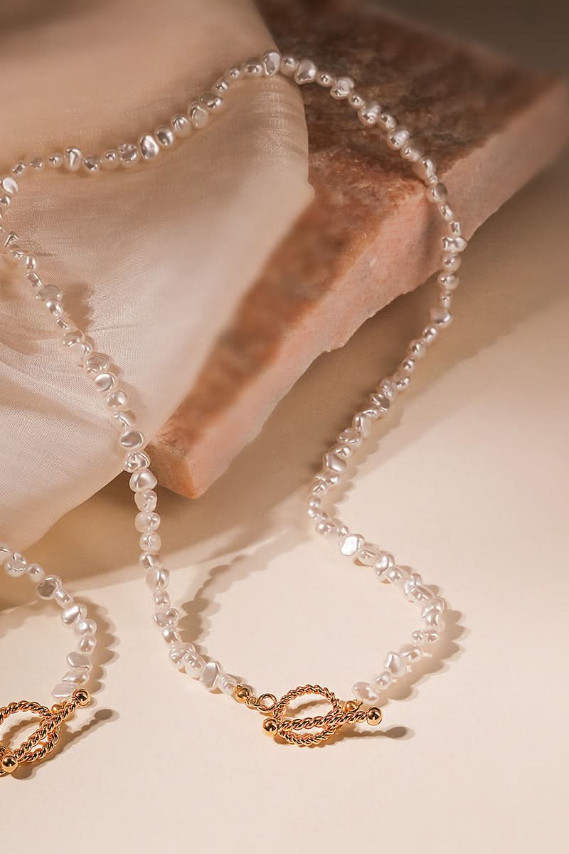 Natural freshwater fine pearl necklace
