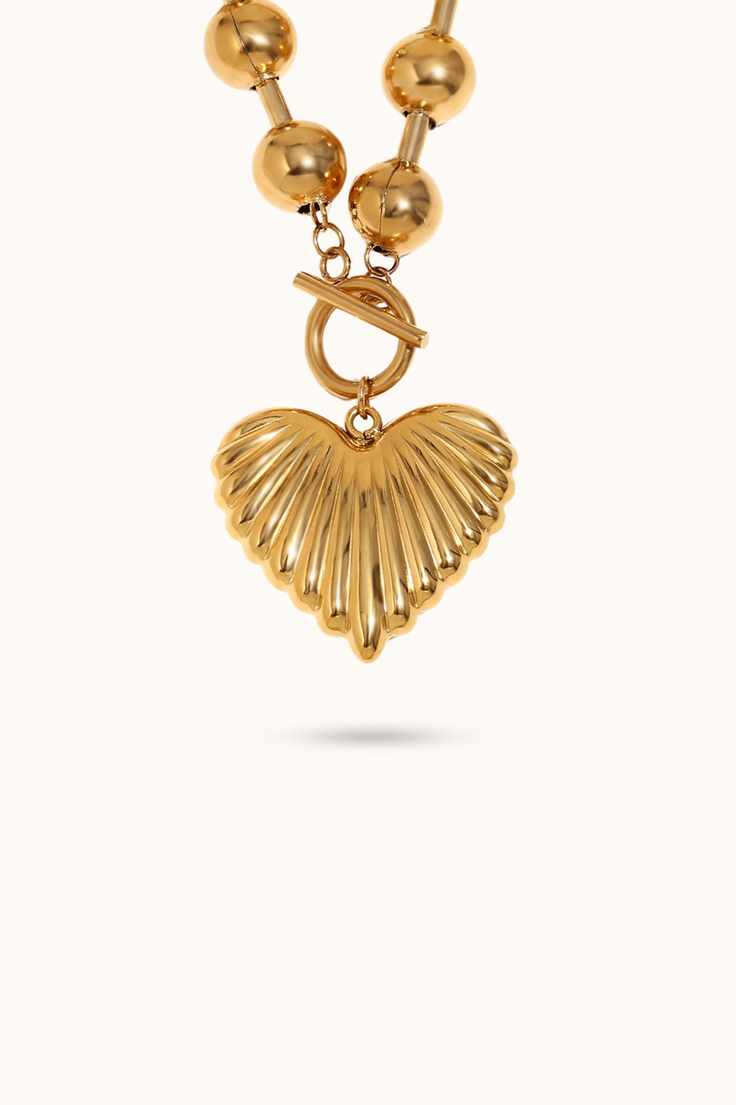 Shell love heart OT clasp necklace