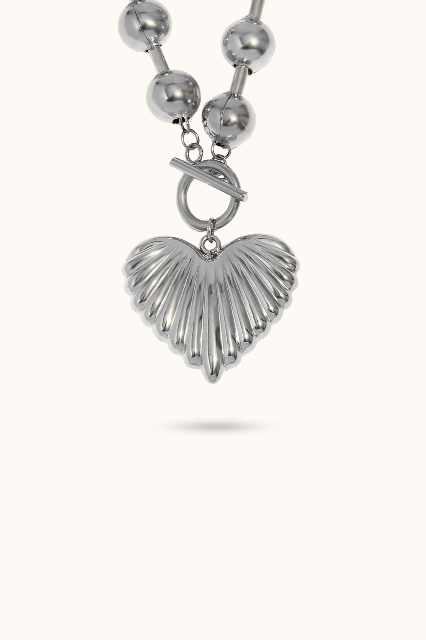 Shell love heart OT clasp necklace