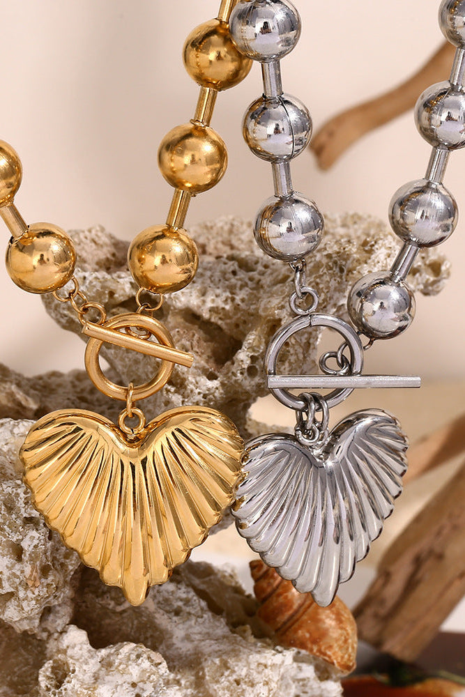 Shell love heart OT clasp necklace