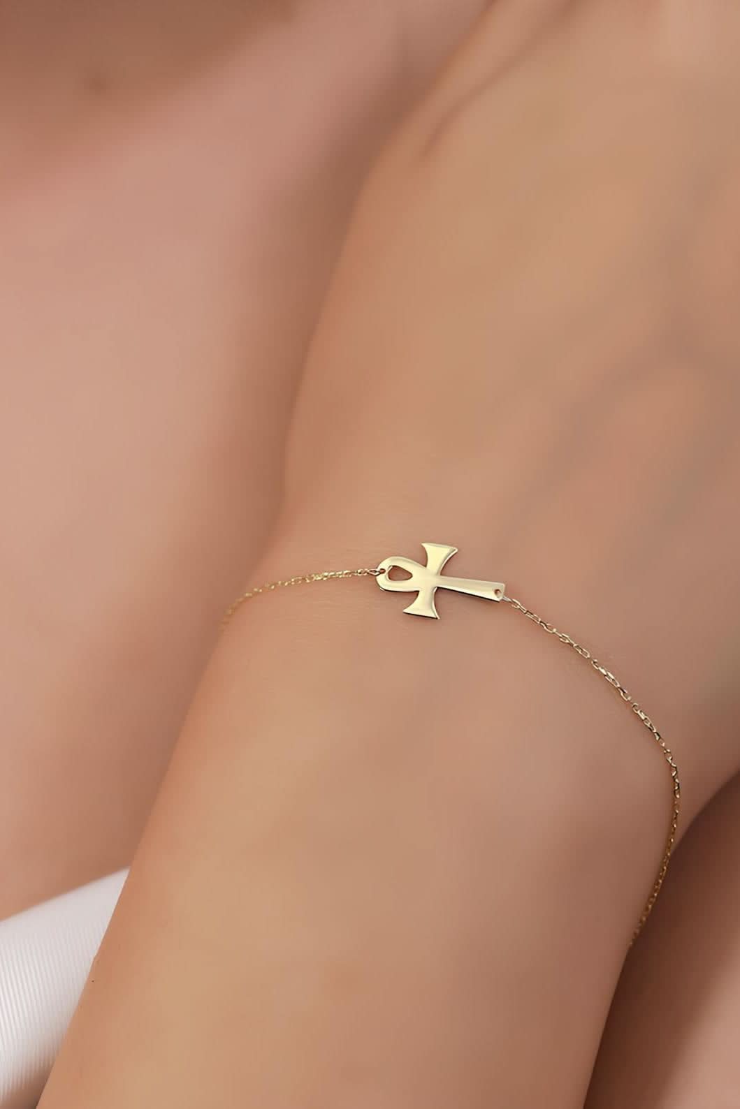 Side Cross Women's Bracelet