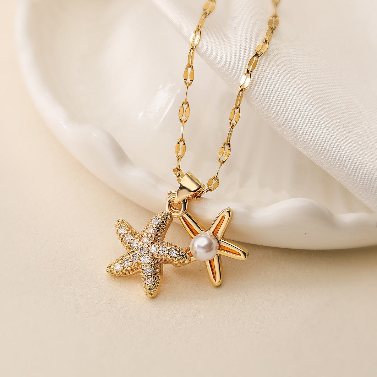 Starfish Pearl Necklace