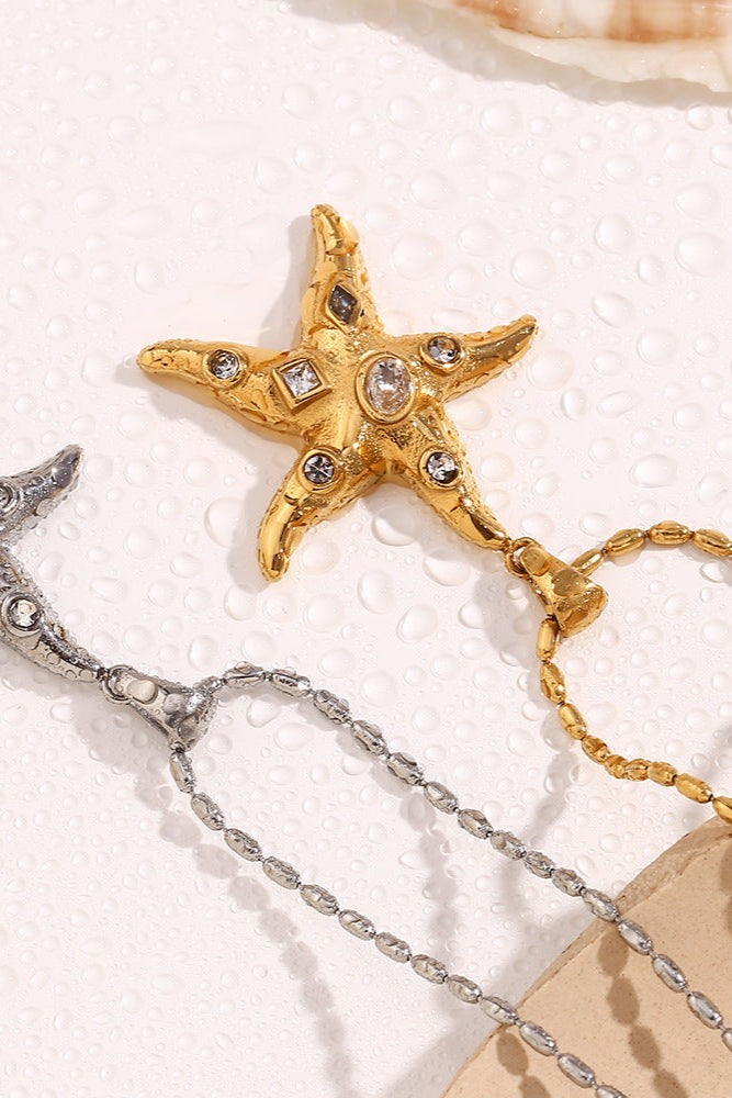 Starfish pendant necklace