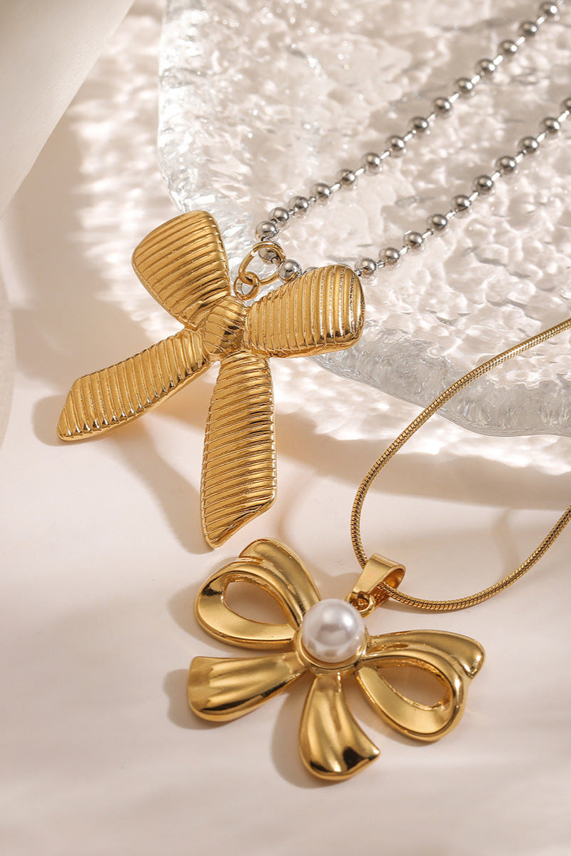 Vintage Bow Pendant Necklace