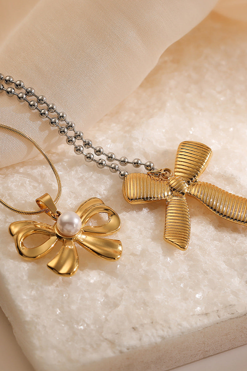 Vintage Bow Pearl Pendant Necklace