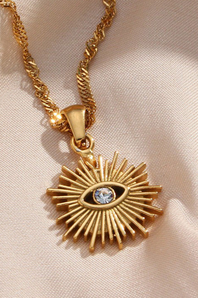 Wave Chain Hollow Radiant Diamond-set Eye Necklace