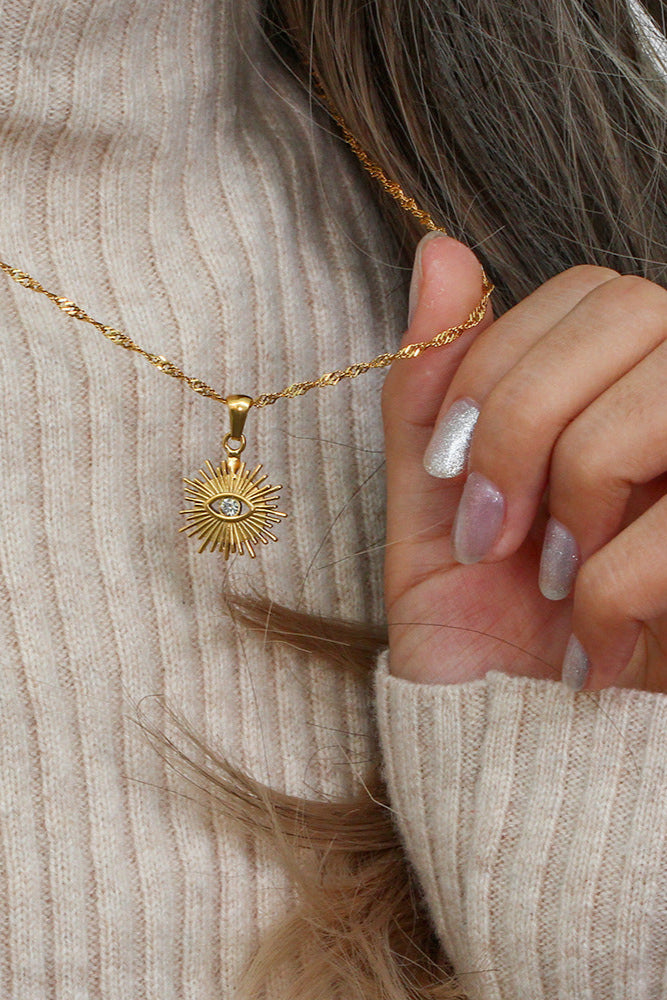 Wave Chain Hollow Radiant Diamond-set Eye Necklace