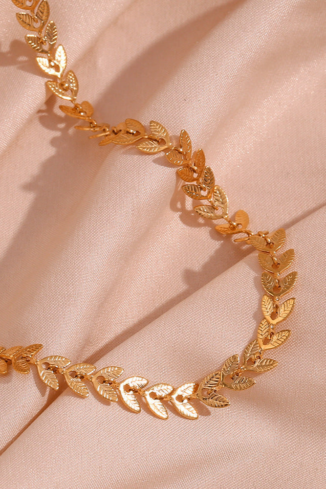 Leaves and Fish Tail Chain Necklace