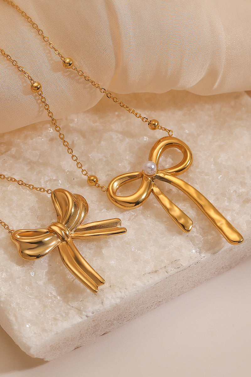 Bow Pearl Pendant Necklace
