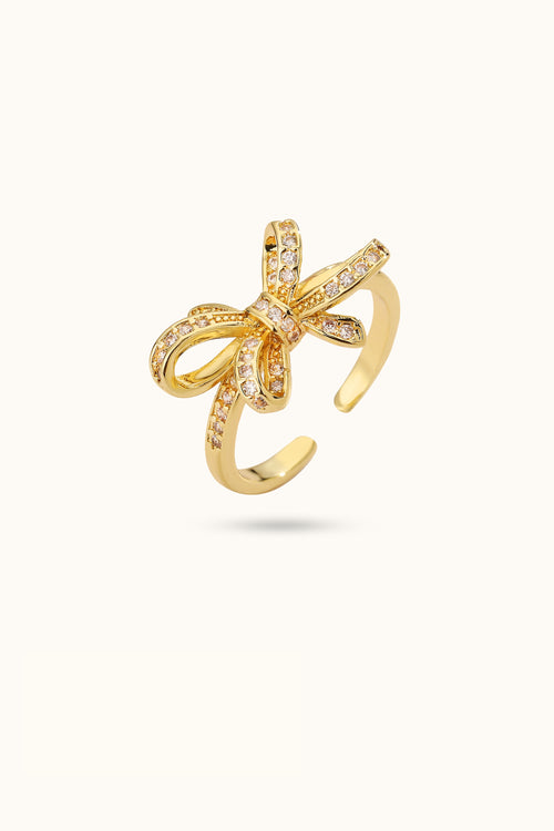 Bowing Diamond Ring