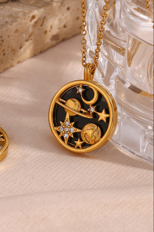Earth star shell necklace