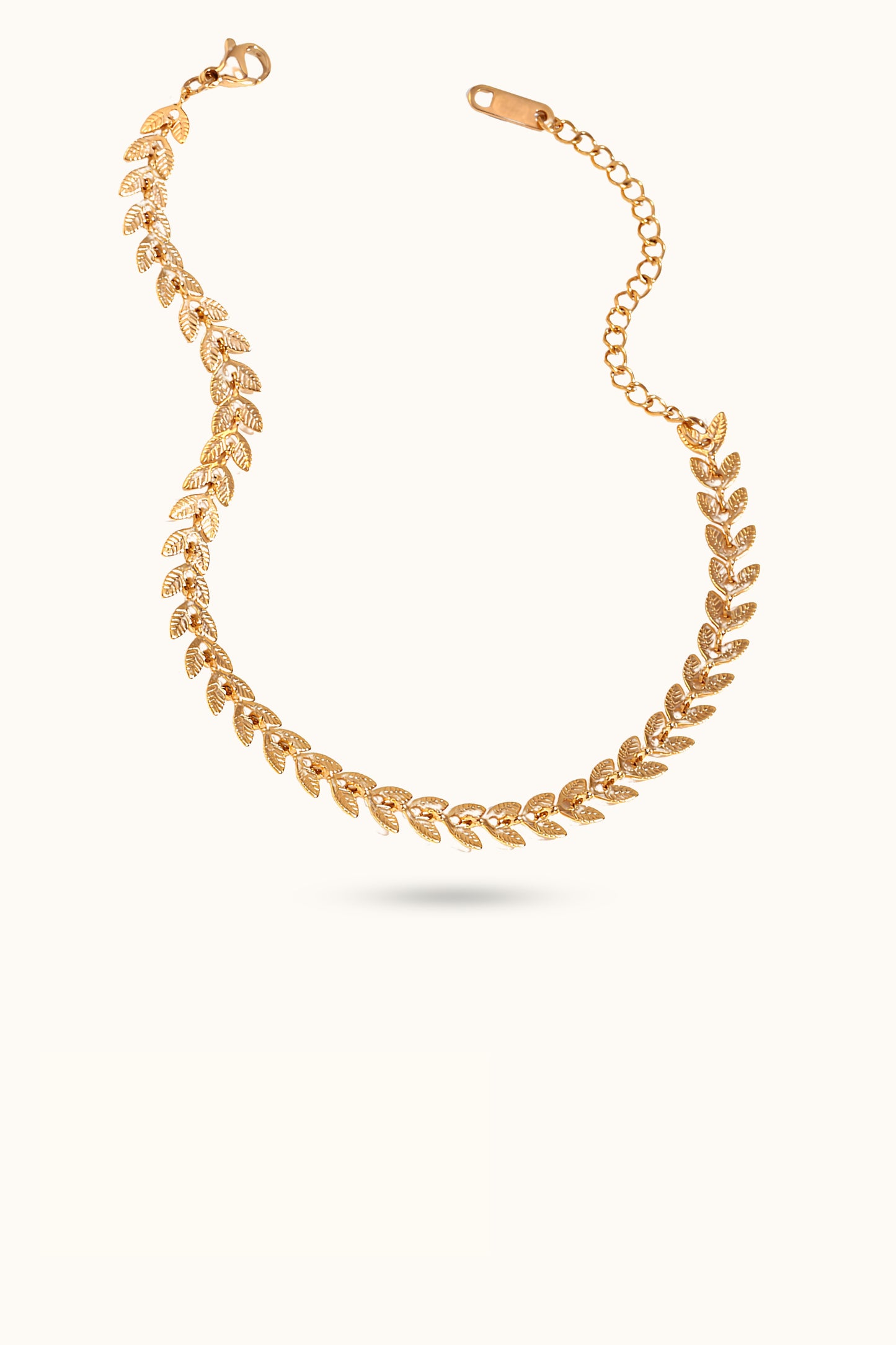 Leaves and Fish Tail Chain Necklace