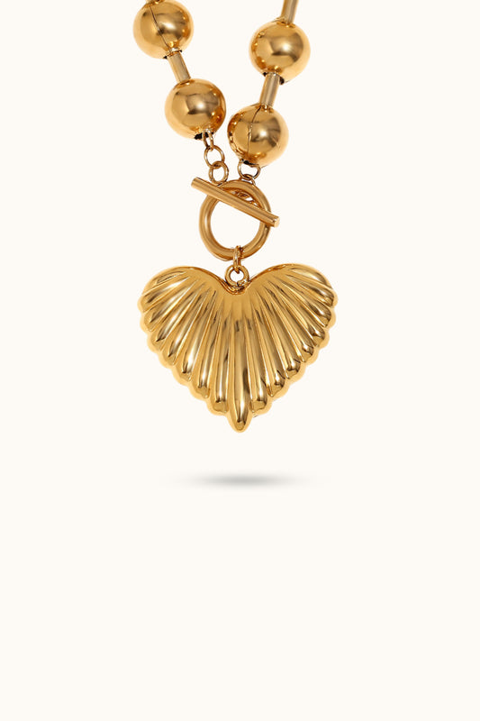 Shell love heart OT clasp necklace