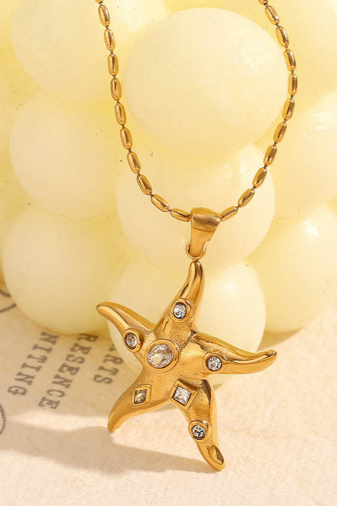 Starfish pendant necklace